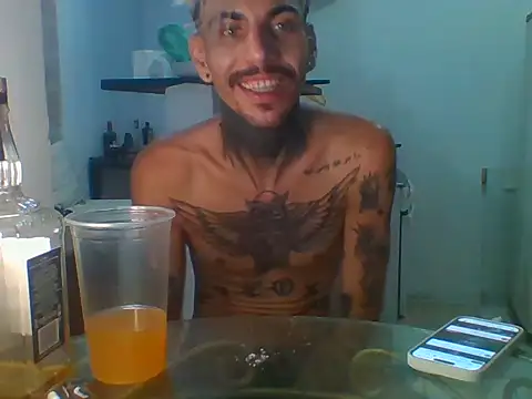 PitbullDiablo1 online show from December 1, 3:33 am