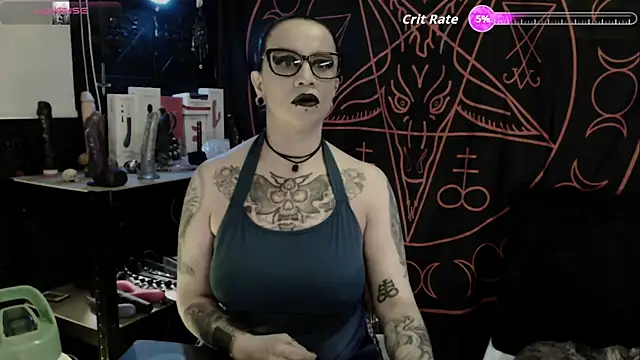 Evil Queen 666 online show from October 23, 5:29 am