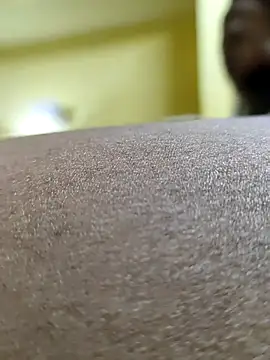 Brown Munda047 online show from October 4, 6:06 pm