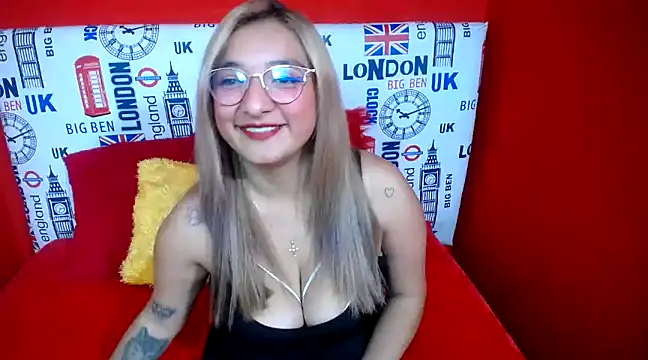 Snapshot of _sweetcarla chatting on January 17, 2:18 pm sweetcarla online show from January 17, 2:18 pm