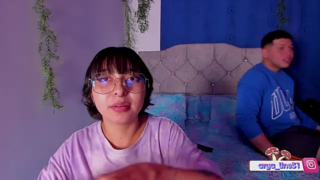 arysUwU online show from March 19, 6:35 am