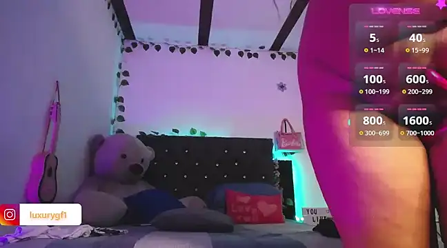 Pocahontaslovex online show from January 12, 1:16 pm