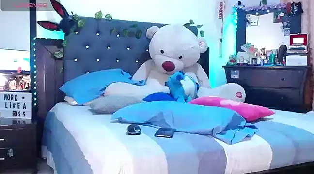 Pocahontaslovex online show from March 7, 10:21 pm