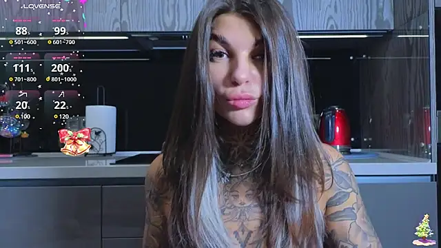 tattooedBabyy online show from December 30, 4:19 pm