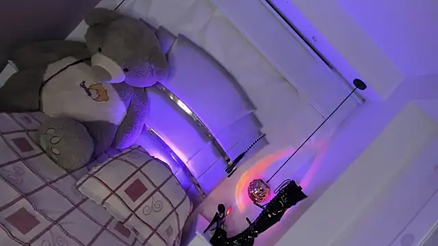 Snapshot of Dalila_Thoms chatting on January 24, 10:11 am Dalila Thoms online show from January 24, 10:11 am