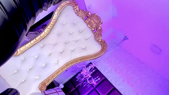 Snapshot of Dalila_Thoms chatting on March 17, 1:29 pm Dalila Thoms online show from March 17, 1:29 pm