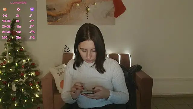 ElmiraPowers online show from December 8, 3:35 pm