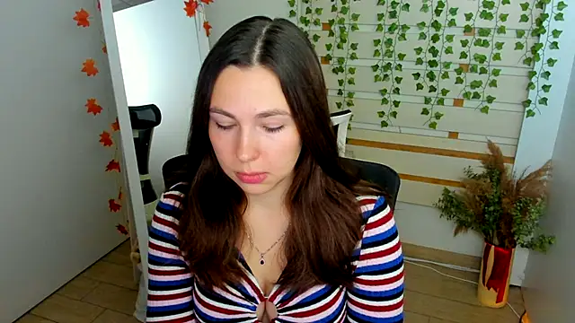 Lexy flower online show from October 4, 12:25 pm