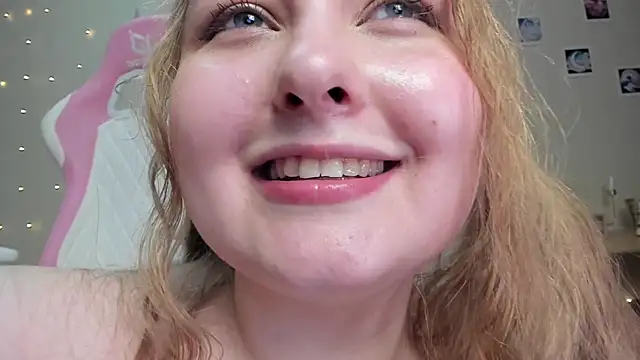 teencute online show from February 2, 8:57 am