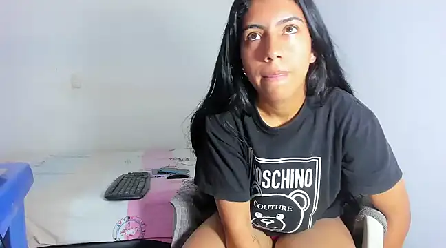 skinnyanai2 online show from January 31, 3:22 pm