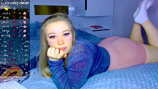 kitti kaattt online show from January 17, 11:06 am