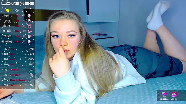 kitti kaattt online show from January 21, 11:46 am