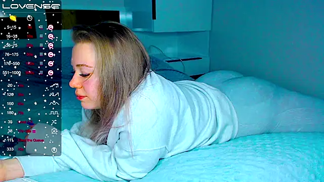 kitti kaattt online show from February 22, 3:56 am