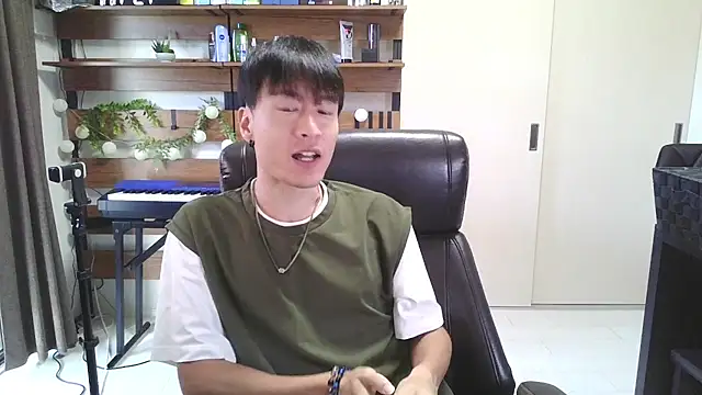 Snapshot of IroManager chatting on October 17, 10:56 pm IroManager online show from October 17, 10:56 pm