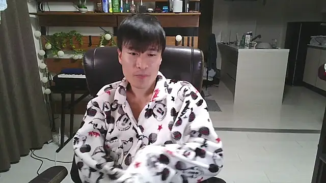 Snapshot of IroManager chatting on October 24, 12:56 pm IroManager online show from October 24, 12:56 pm