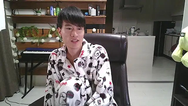 Snapshot of IroManager chatting on October 25, 1:40 pm IroManager online show from October 25, 1:40 pm