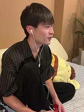 Snapshot of IroManager chatting on October 27, 1:48 pm IroManager online show from October 27, 1:48 pm