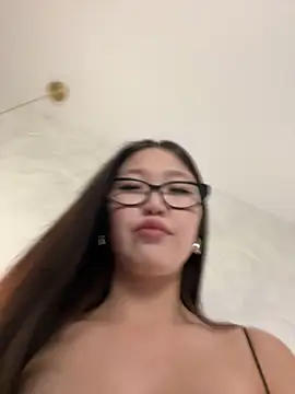 Aiko Yumi online show from February 25, 4:21 pm