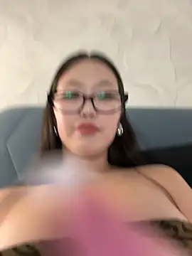 Aiko Yumi online show from March 3, 8:00 pm