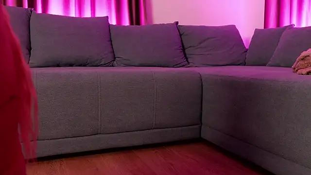 BaayBee   online show from November 13, 9:14 pm