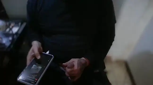 AlanDickson online show from December 10, 12:05 pm