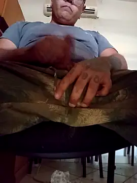 AlanDickson online show from September 15, 9:04 pm