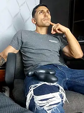 Marck Muscle online show from March 15, 1:08 am