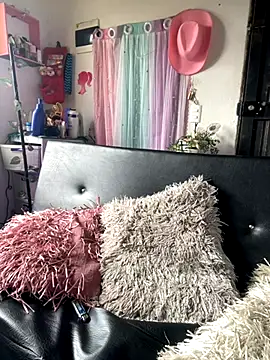 Snapshot of alondra_darling chatting on October 30, 7:14 pm alondra darling online show from October 30, 7:14 pm