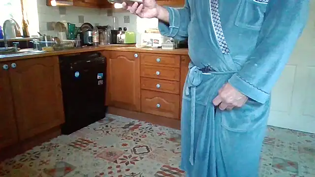 jakjak106 online show from November 6, 8:15 am