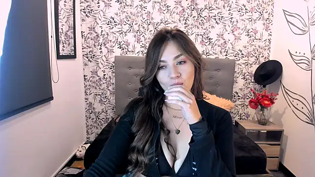 KataHot  online show from December 29, 1:56 am