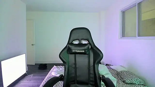 MelSaunders online show from February 16, 2:53 am