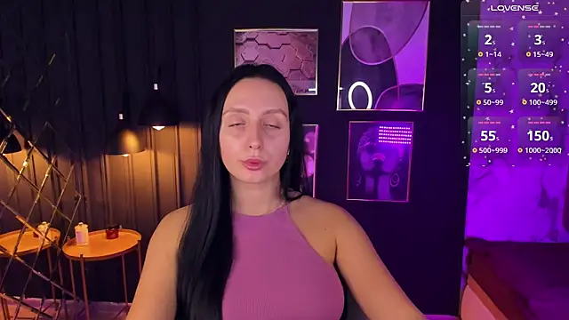 Snapshot of Christy_Calypso chatting on December 16, 2:47 am Christy Calypso online show from December 16, 2:47 am