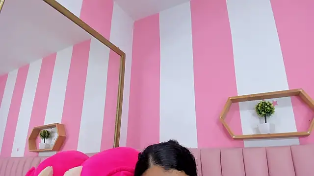 ISABELLA 020 online show from November 21, 1:54 pm