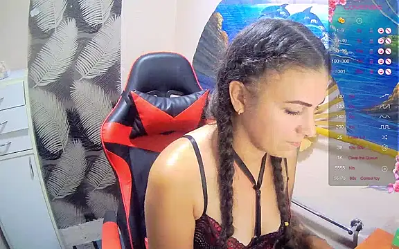 Catbaby32 online show from September 20, 8:43 pm