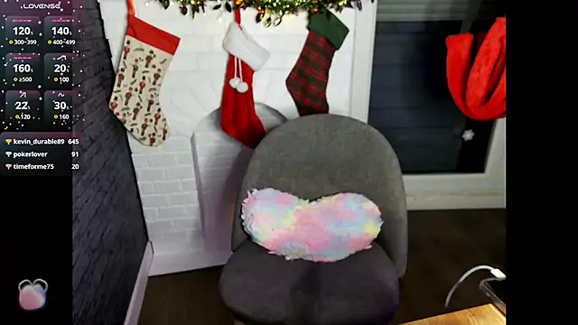 Snapshot of Dreamy_candy69 chatting on December 10, 12:39 am Dreamy candy69 online show from December 10, 12:39 am