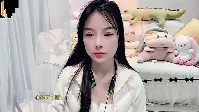 AKiKi711 online show from November 6, 5:08 am