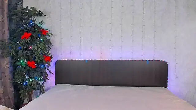 Milana Crystal  online show from December 19, 11:18 am