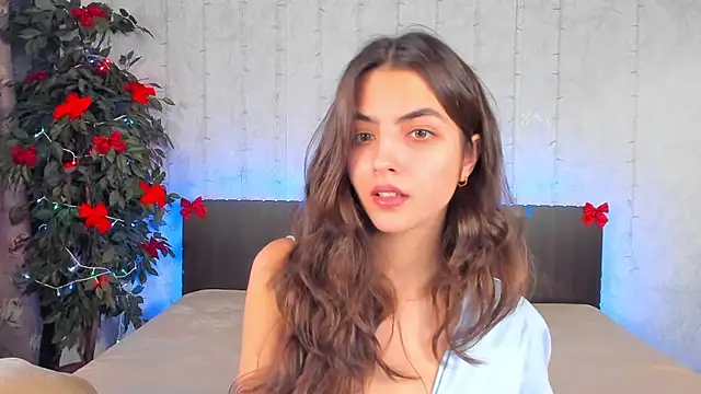 Milana Crystal  online show from December 30, 11:15 am