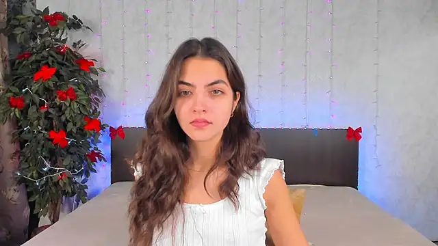 Milana Crystal  online show from December 31, 8:15 am