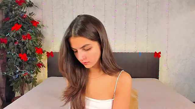 Milana Crystal  online show from January 3, 8:10 am