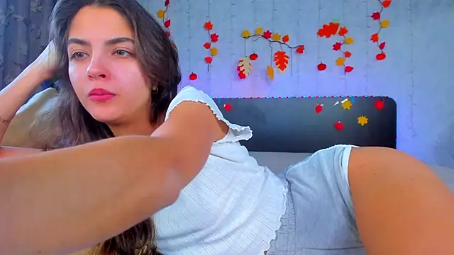 Milana Crystal  online show from October 27, 8:07 am