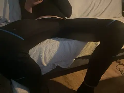 kiksnap-meistro5 online show from February 27, 5:04 pm