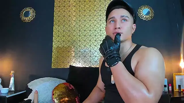 francesco evan online show from December 30, 8:47 pm