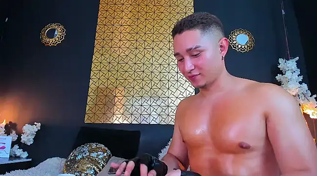 francesco evan online show from March 10, 11:49 pm