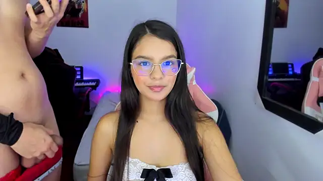 jessi and boy online show from November 23, 7:24 pm