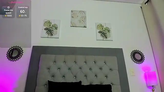 Snapshot of Kylie2211 chatting on March 10, 12:15 pm Kylie2211 online show from March 10, 12:15 pm