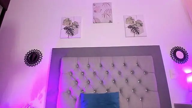 Snapshot of Kylie2211 chatting on March 18, 6:37 pm Kylie2211 online show from March 18, 6:37 pm