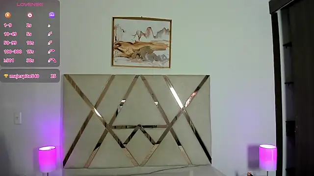 Snapshot of Kylie2211 chatting on September 17, 3:19 am Kylie2211 online show from September 17, 3:19 am