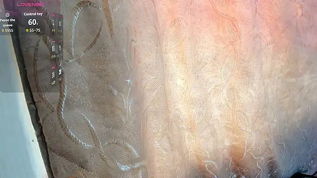 Snapshot of Kylie2211 chatting on December 13, 8:04 pm Kylie2211 online show from December 13, 8:04 pm