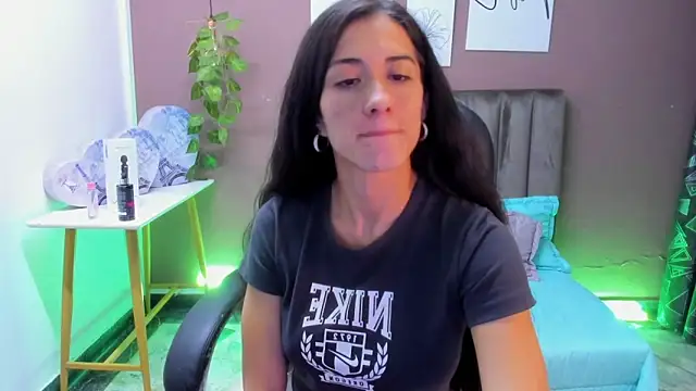 SharonSander online show from February 2, 8:46 am